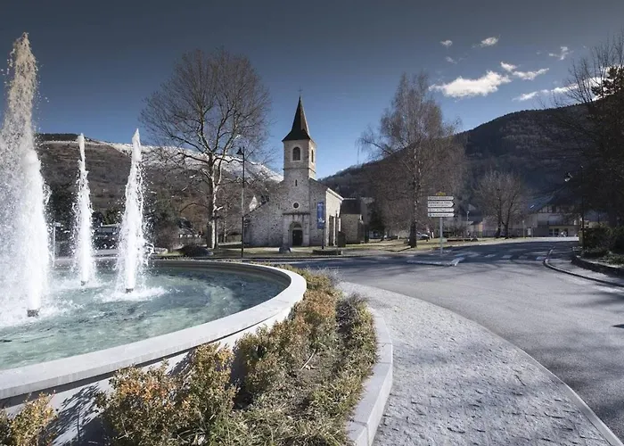 Holiday home Maison Au Centre, 4 Pers, Parking, Animaux, Pres Du Telepherique - Fr-1-296-437 *